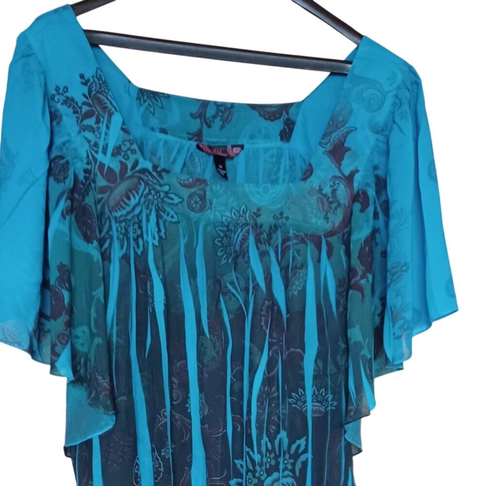 LA BLUES DELUXE Blouse Women's 2X with Fluttery sleeves Square neck Smock waist